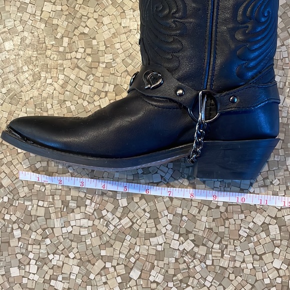 Black western cowgirl boots with heart chain harness details - Picture 12 of 12